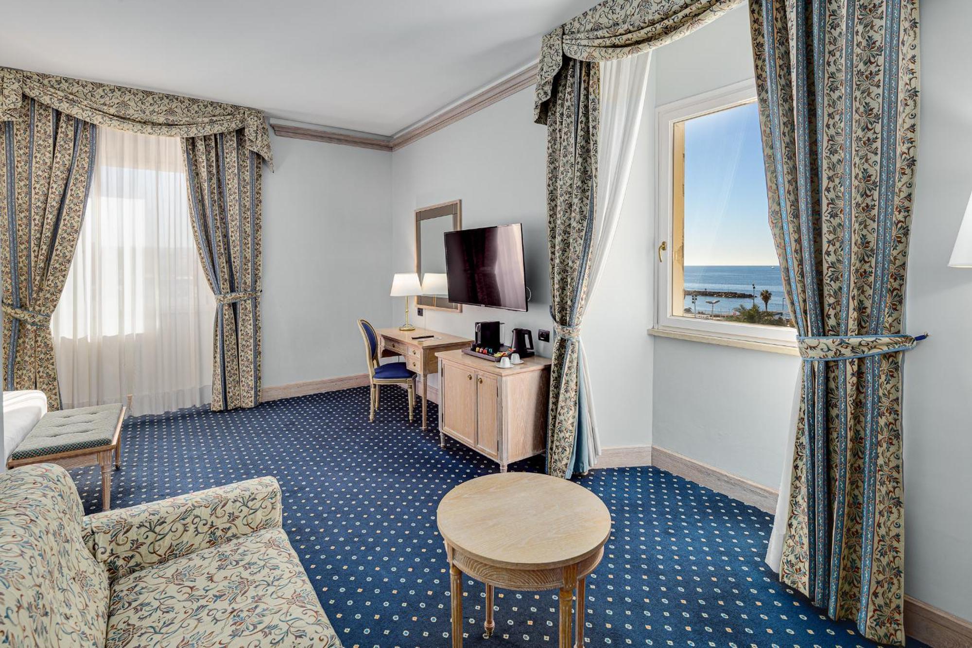 Hotel De La Ville Civitavecchia Cameră foto