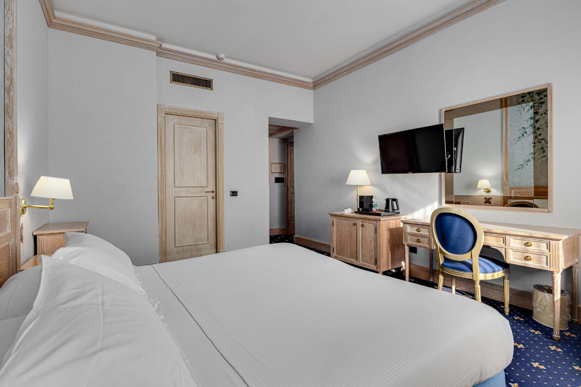 Hotel De La Ville Civitavecchia Cameră foto